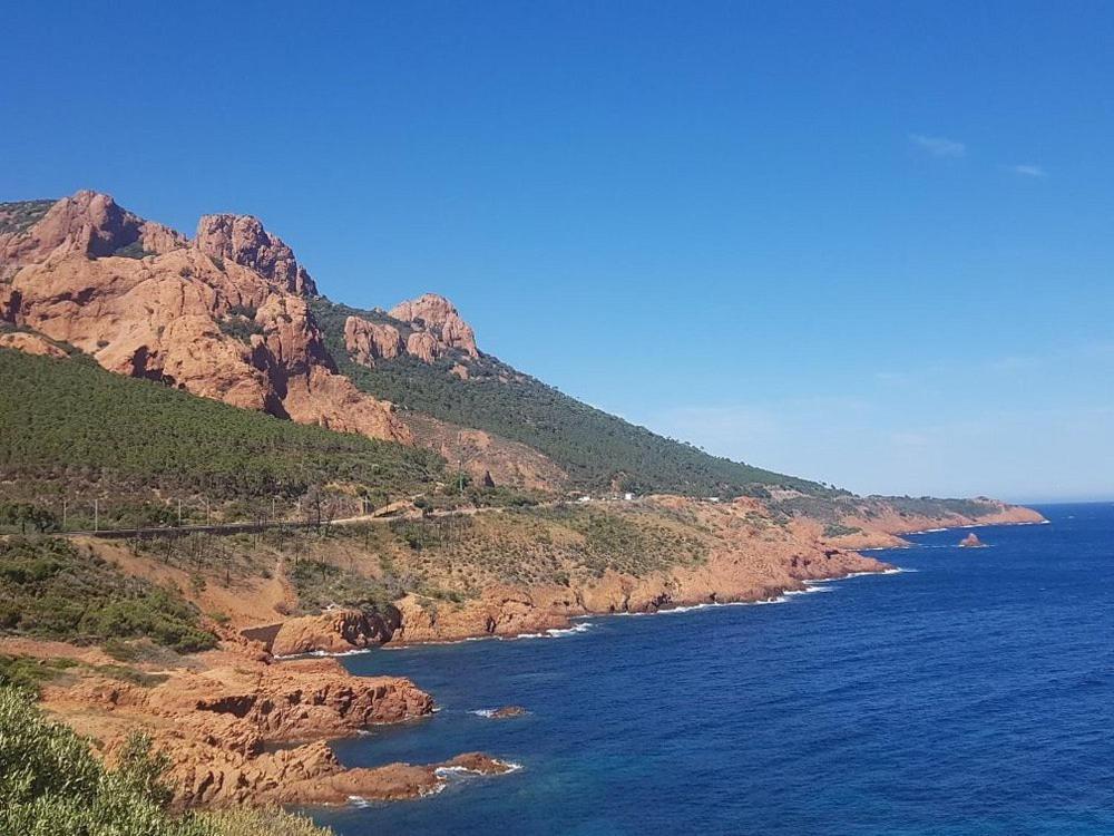 Village Cap Esterel, Piscine, Plage Saint-Raphaël Exterior foto