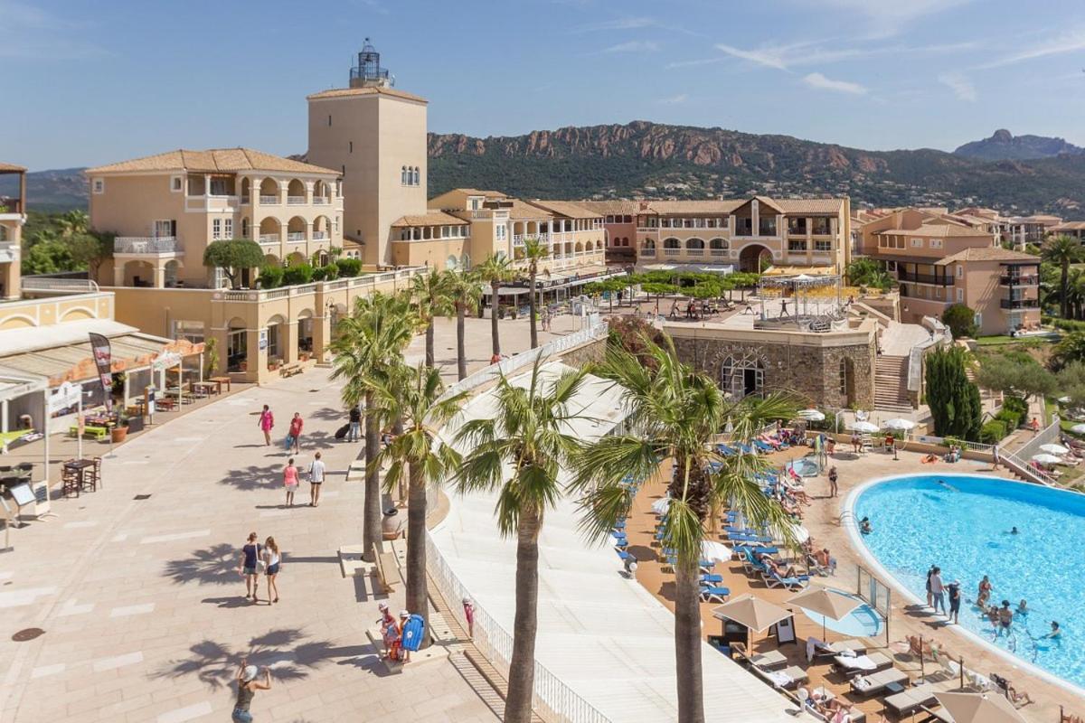 Village Cap Esterel, Piscine, Plage Saint-Raphaël Exterior foto